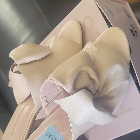 Avec Les Filles mules - Picture 2 of 5